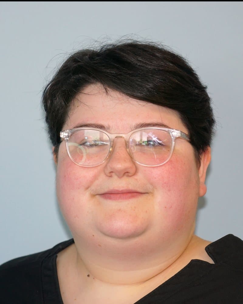 Alyssa, Customer Service Representative