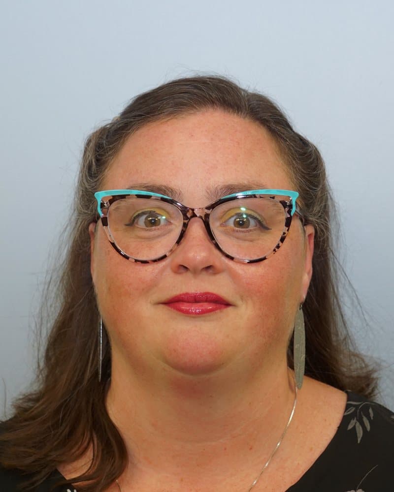 Melissa, Hospital Administrator